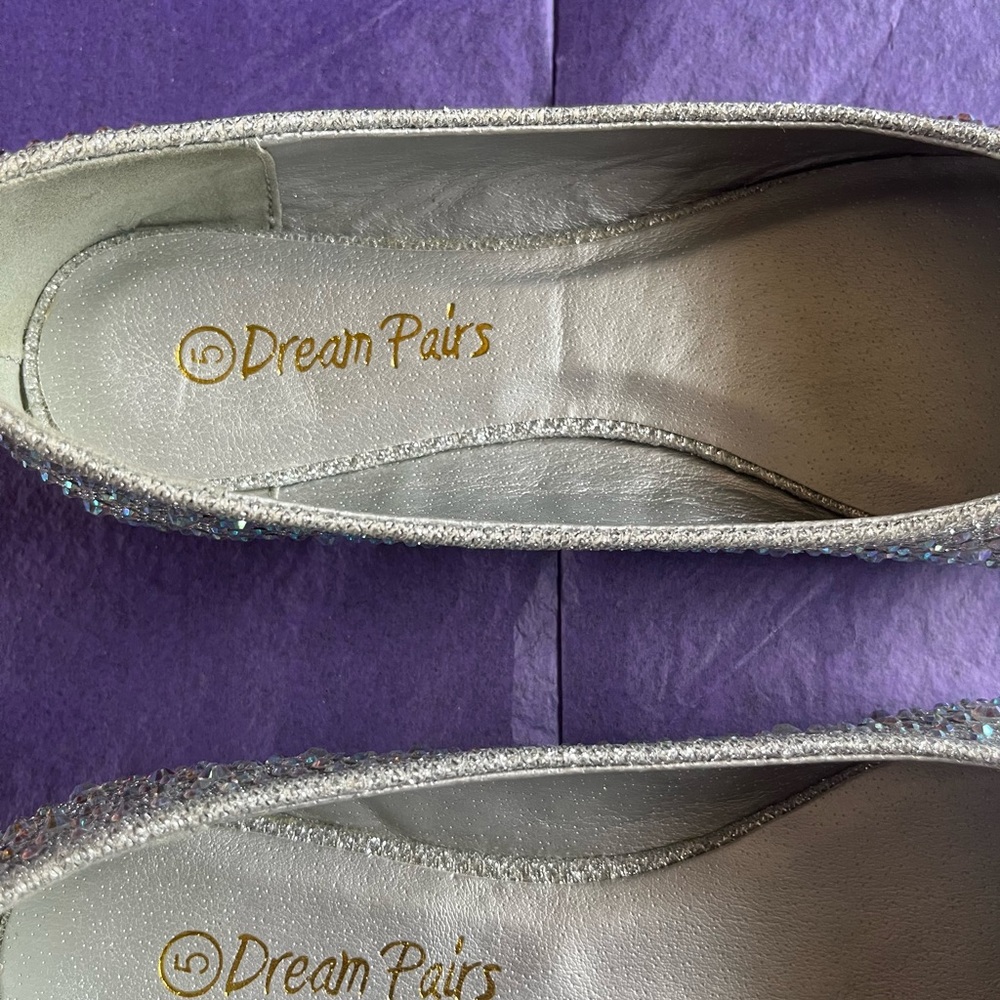 Women’s Flats - Picture 6 of 6